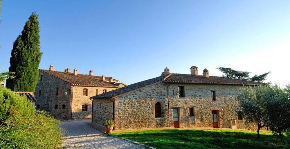 Отель Relais Borgo Torale Пассиньяно-суль-Тразимено Экстерьер фото